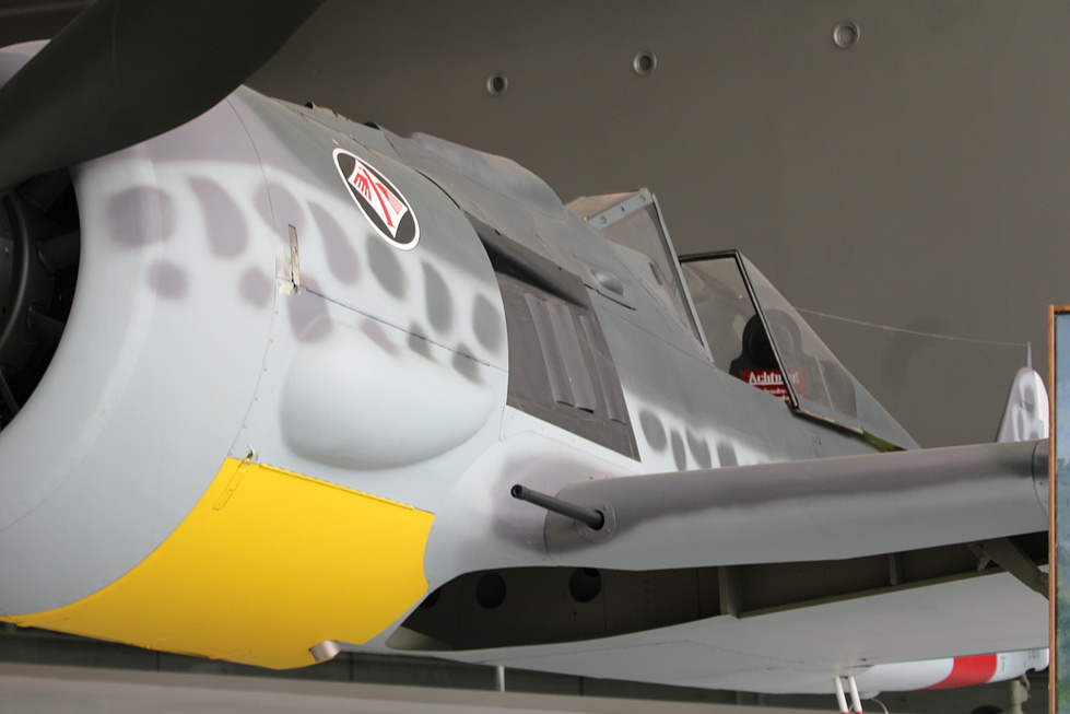 A close look at the Fw 190s cowling, which faired in the big BMW 801 radial engine.