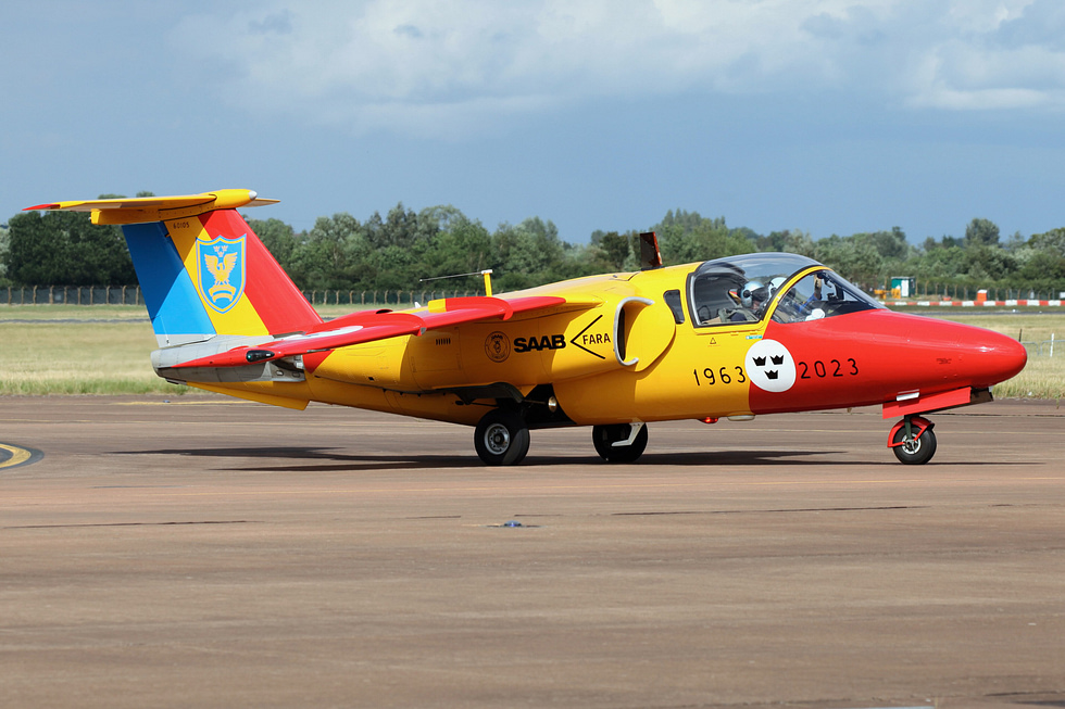 A Sk 60 in Team 60 display colours Swedens long-running six-ship team.