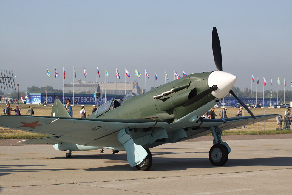 Broadside: the clean, altitude-optimised lines that made the MiG-3 fast up high.