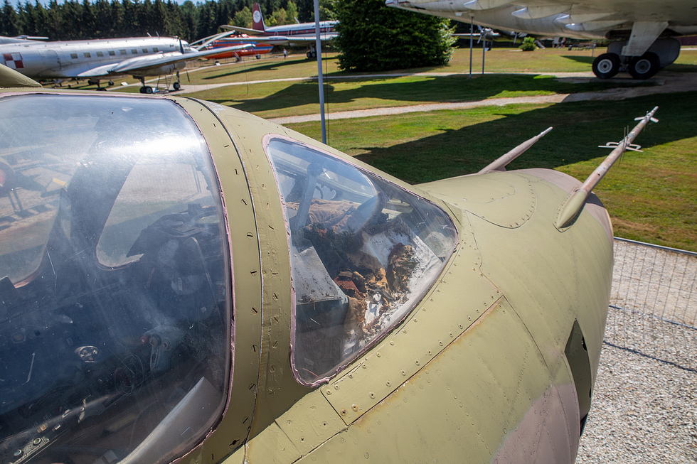 A Su-22M4 Fitter-K, the definitive export variant with the Lyulka AL-21F-3 engine.