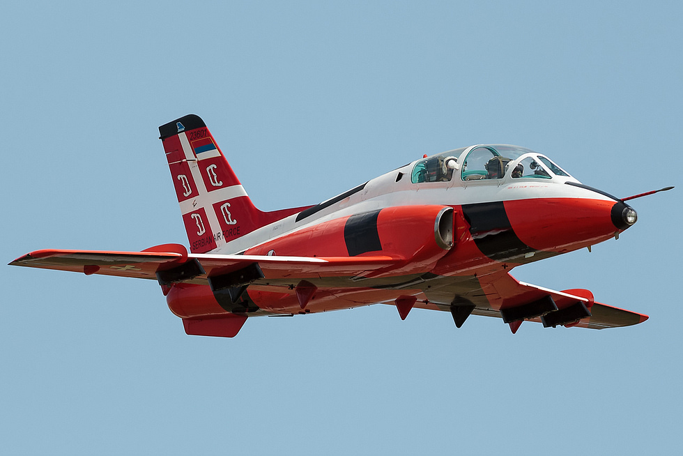 Soko G-4 Super Galeb in a red display scheme