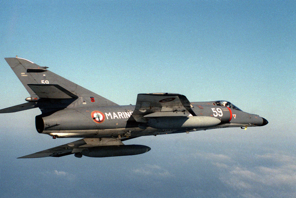 A French Aéronavale Super Étendard in flight compact, subsonic, and built around the Exocet.