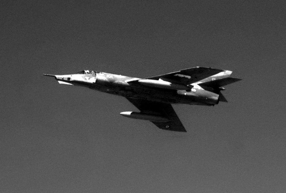 A French Navy Dassault Étendard IV in flight, 1988.