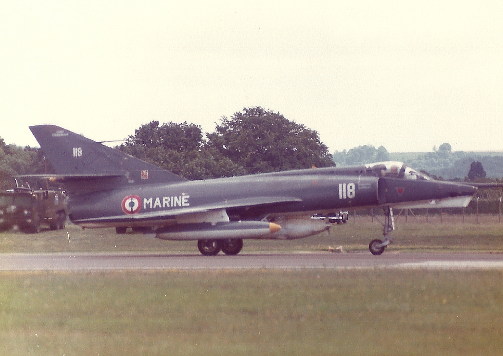 A French Navy Étendard IVP in service, photographed in 1981.