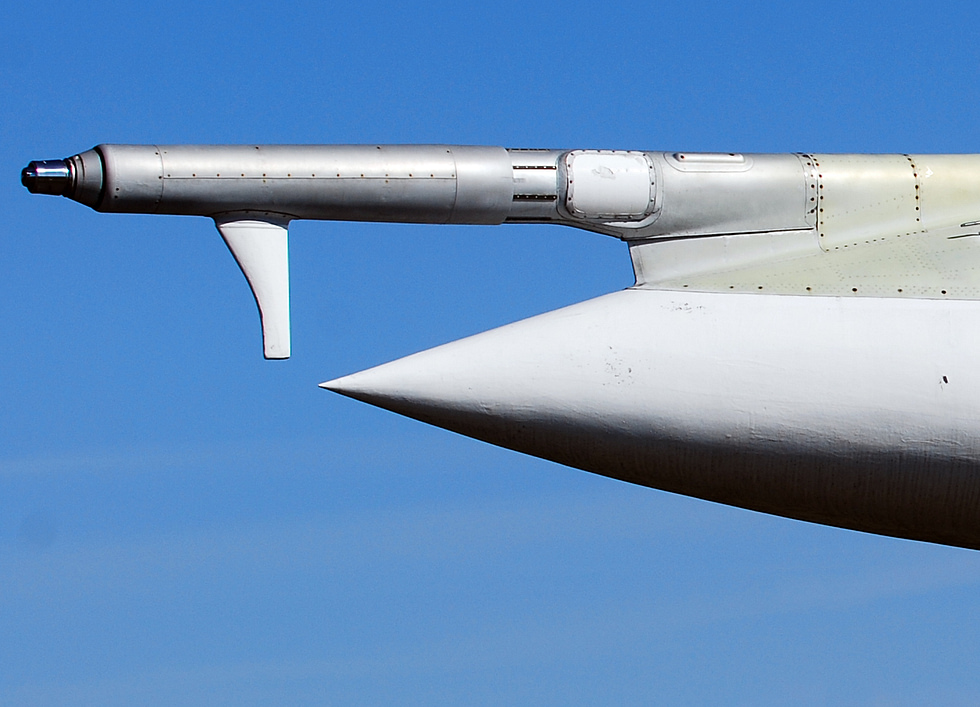 Close-up of a Tu-22M refuelling probe the fitting at the centre of the SALT dispute.