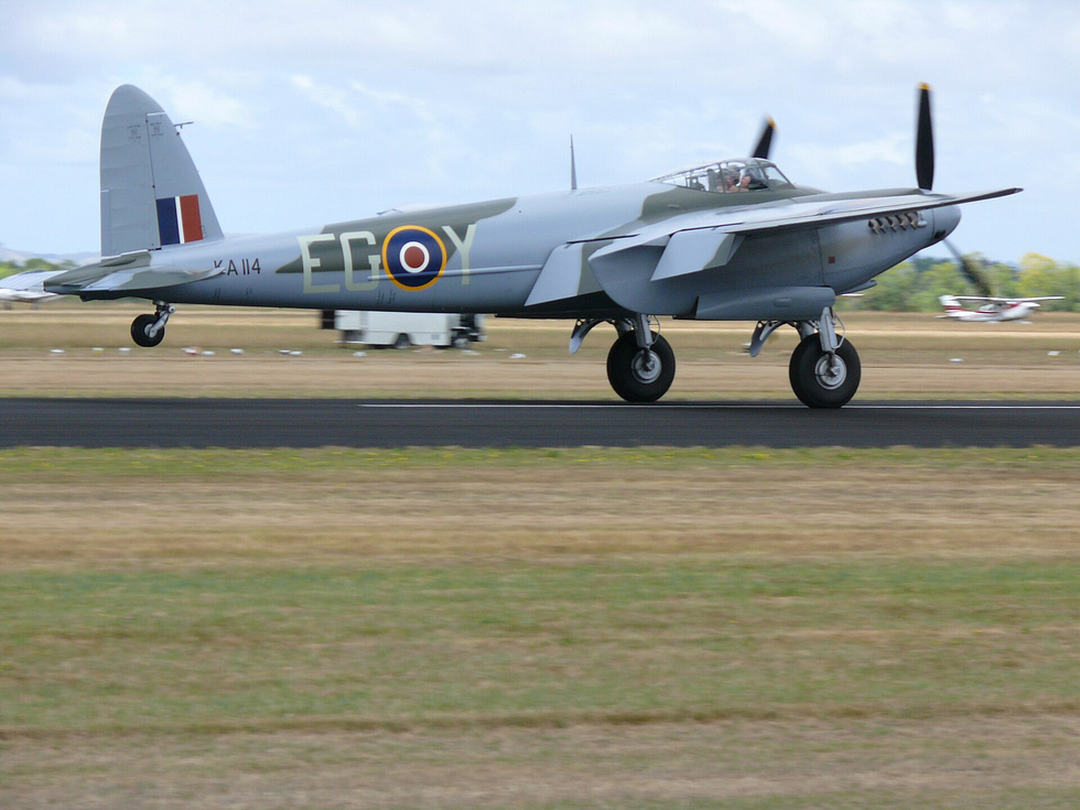 The Mosquitos clean lines on the ground twin Merlins and a smooth wooden skin.