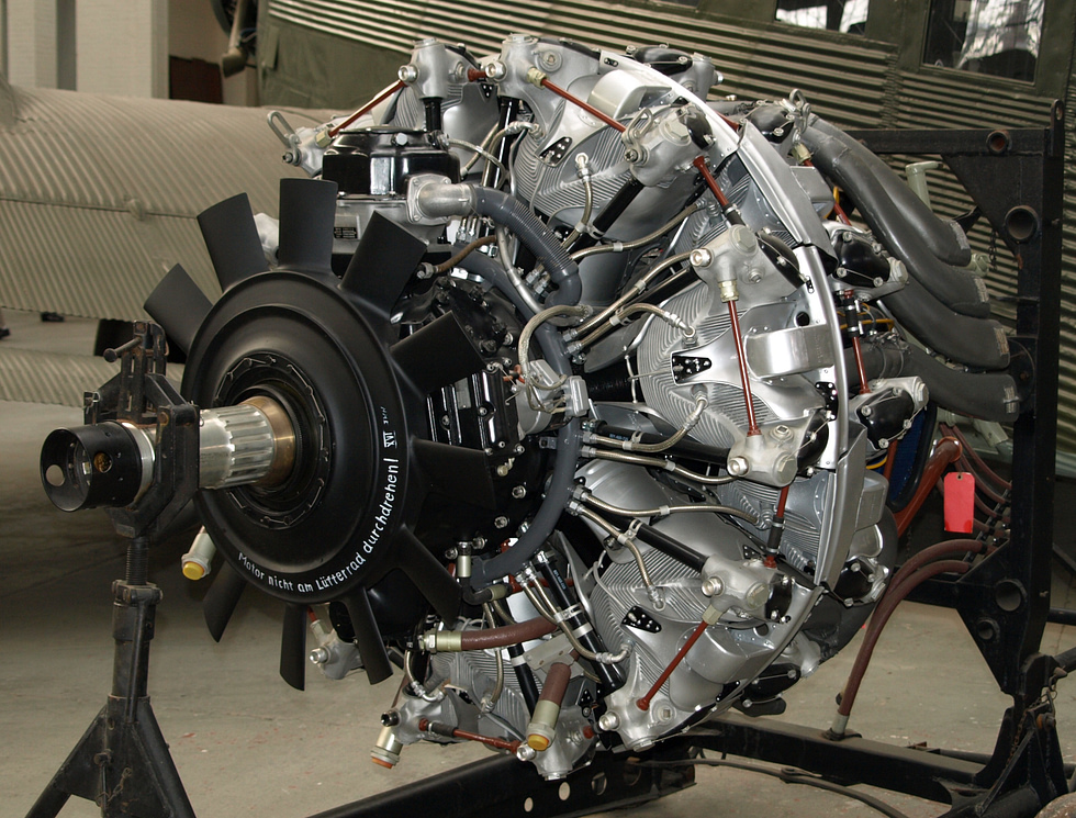 A BMW 801 twin-row radial the 14-cylinder, ~1,700 PS engine at the heart of the Wrger.