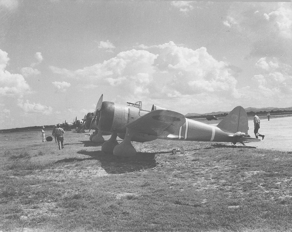 Ki-27s in Imperial Japanese Army service around 1938, wearing the hinomaru.