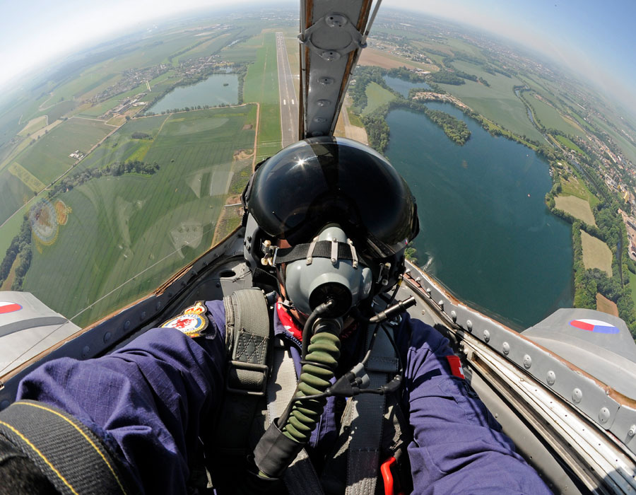 MiG-15 Fagot volando