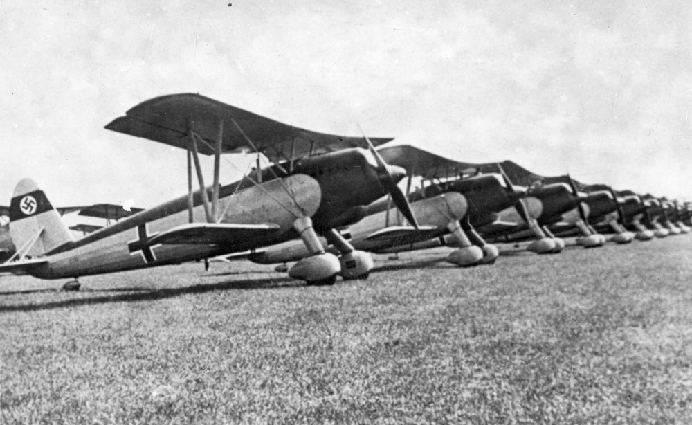 Arado Ar 68 biplane fighter