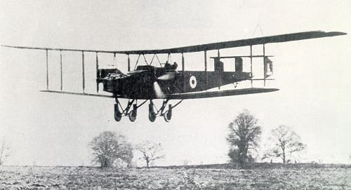 A Handley Page O/400 (serial D8345) landing at RAF Andover, November 1918.
