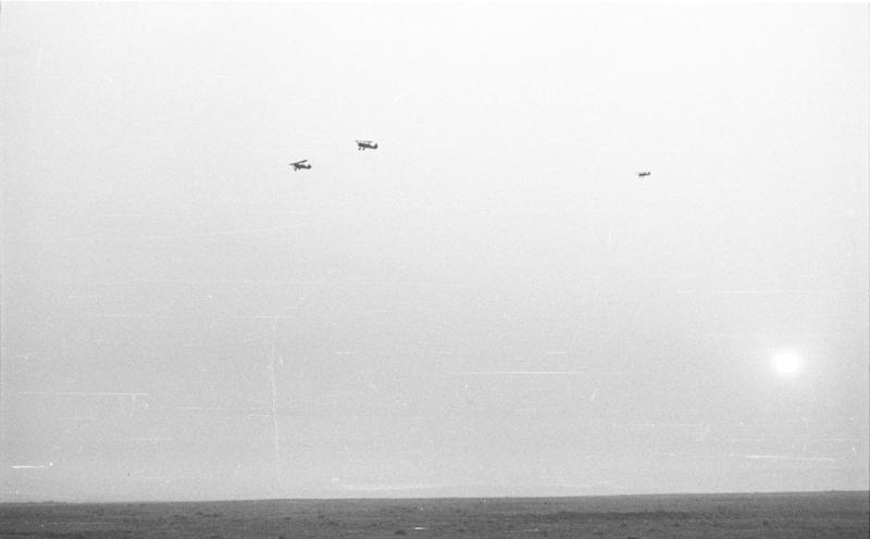 Henschel Hs 123. Photo: Bundesarchiv (CC BY-SA 3.0 de).