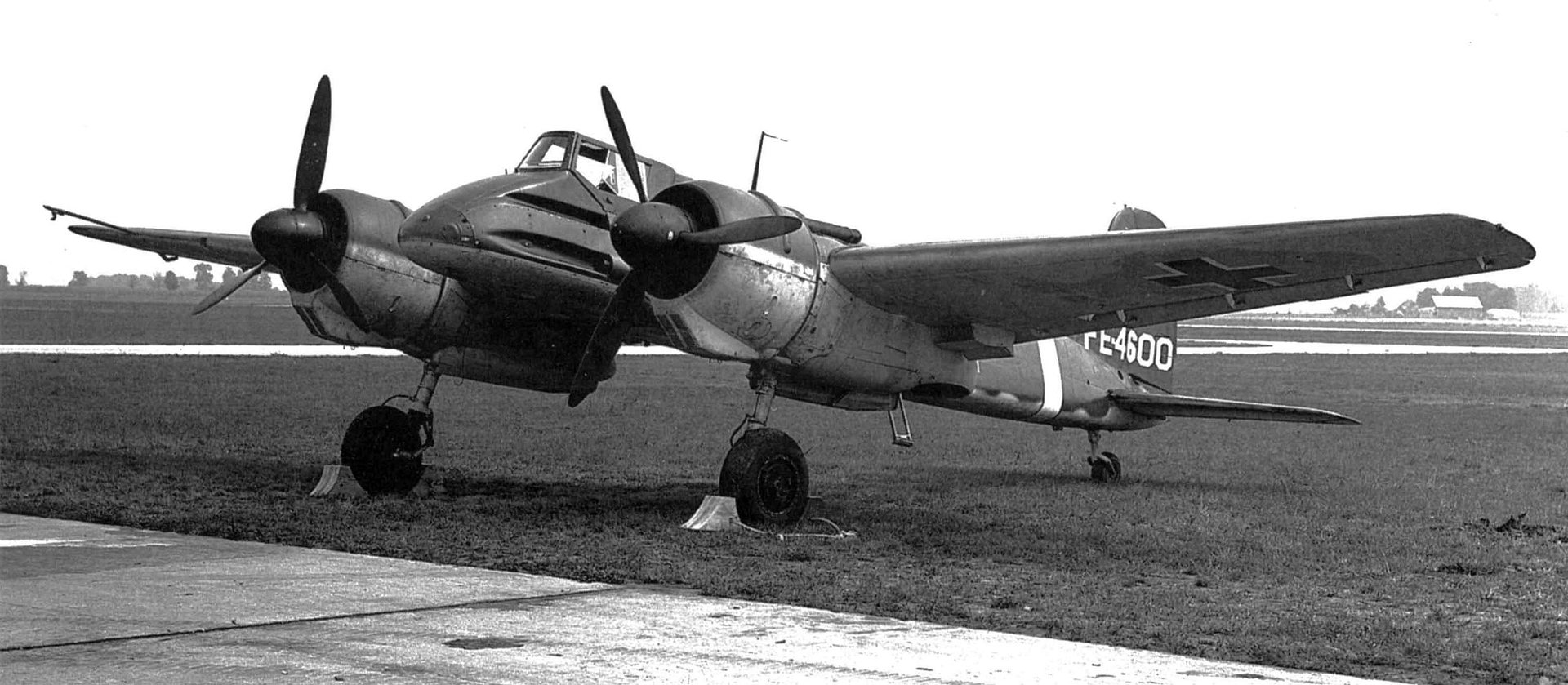Henschel Hs 129 B, the Luftwaffe’s twin-engine armoured anti-tank aircraft.