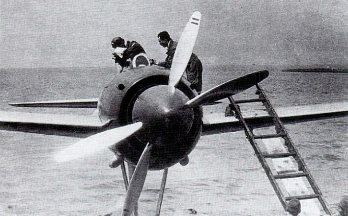 An early N1K1 development aircraft the mid-wing layout that forced the Shidens troublesome long landing gear.