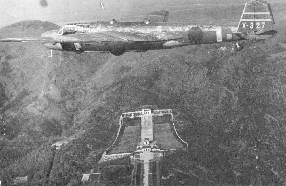 Mitsubishi G3M Nell Type 96 land attack bomber of the Imperial Japanese Navy in flight