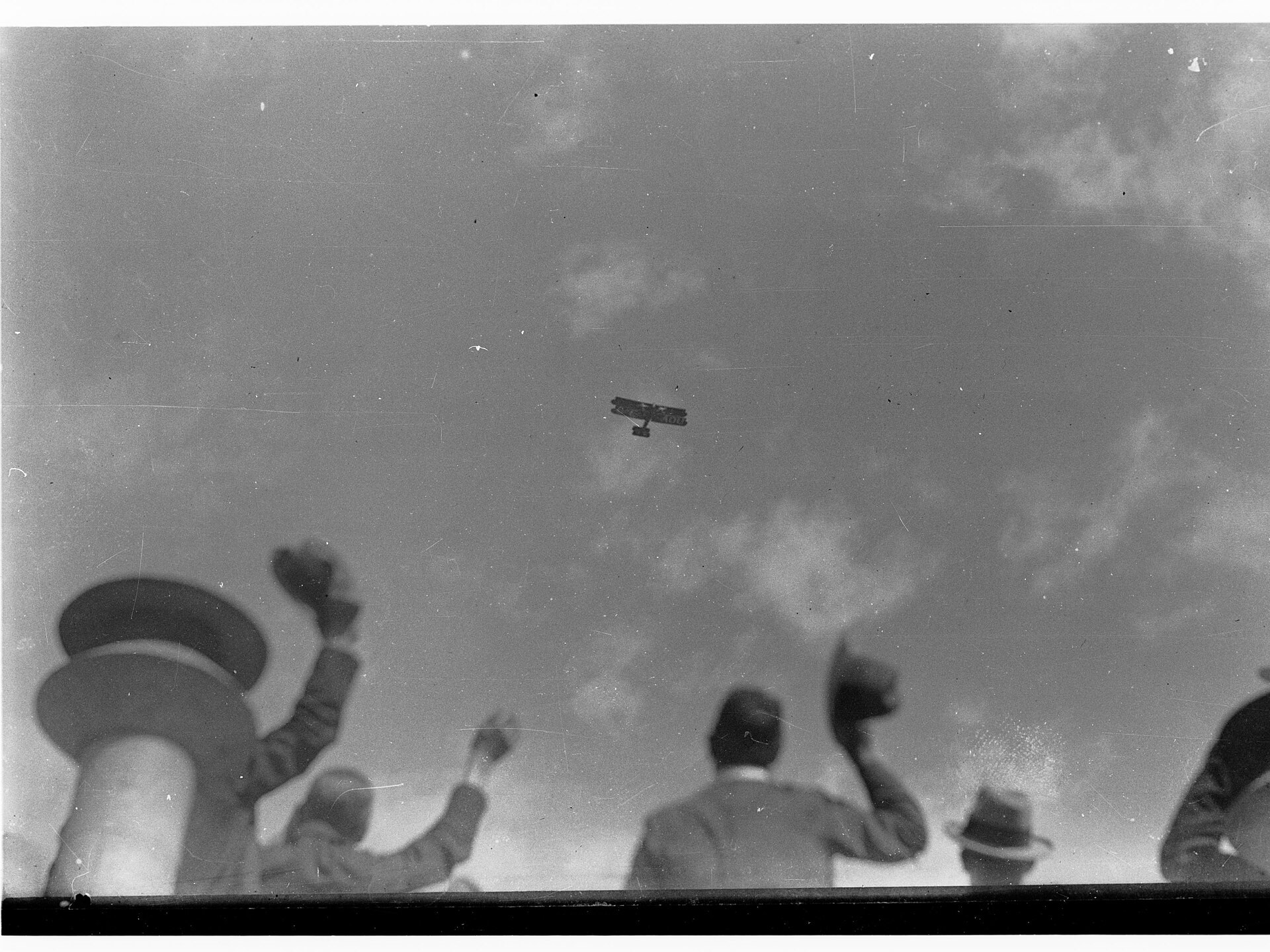 Ross and Keith Smith's Vickers Vimy G-EAOU, first England to Australia flight, 1919