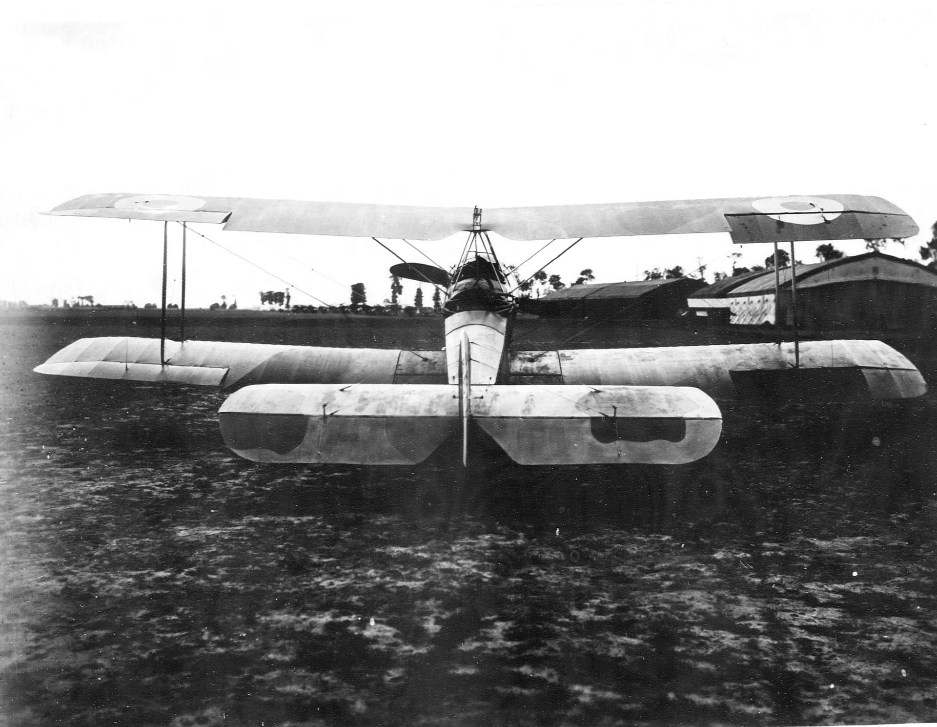 Sopwith 1B2 Strutter bomber, rear view
