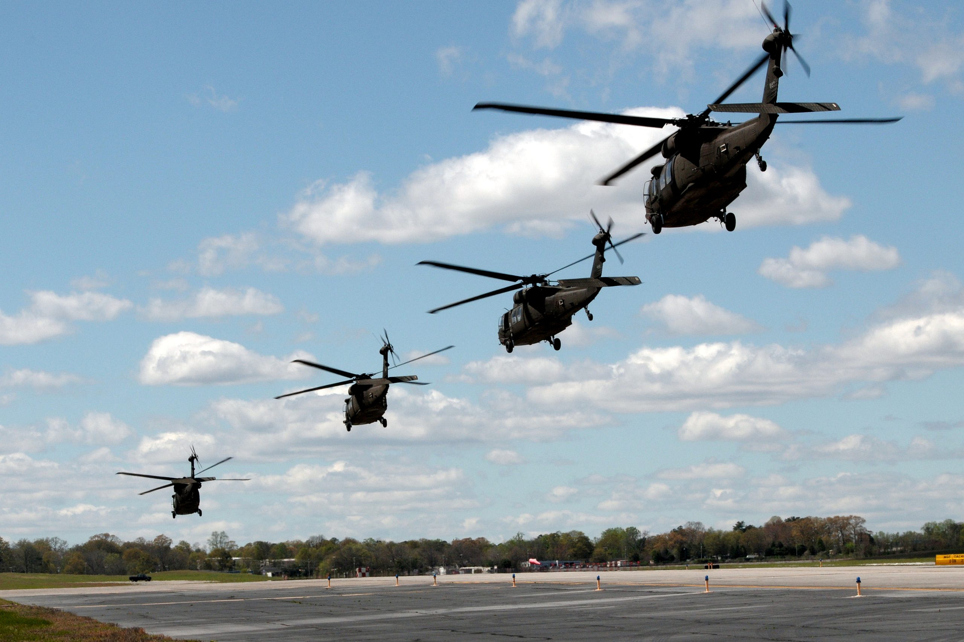 UH-60 Black Hawk formation in flight