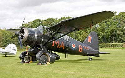 The RAF’s Moonlight Taxi Into Occupied France