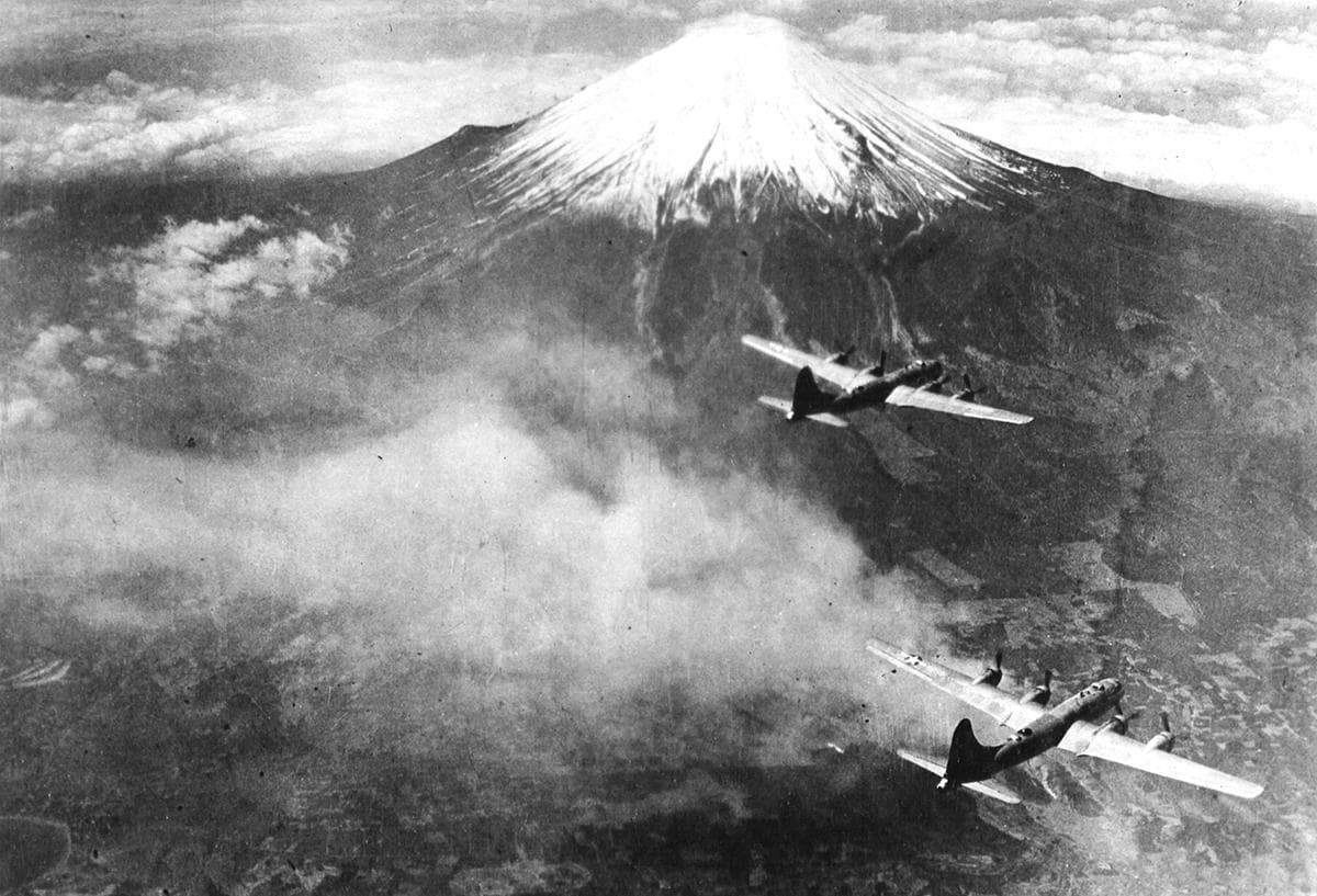 B-29 Superfortress bombers over Mount Fuji B-29 Superfortress bombers in formation over Mount Fuji, Japan