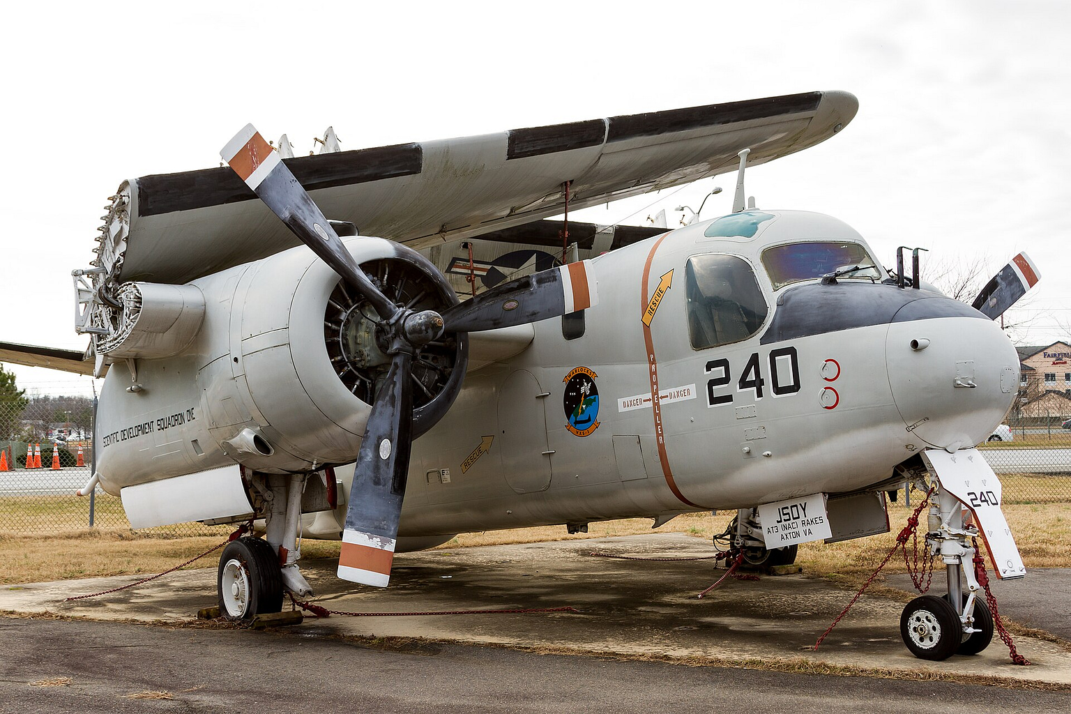 Preserved Grumman S-2D Tracker on museum display. Photo: Balon Greyjoy / Wikimedia Commons (CC0).