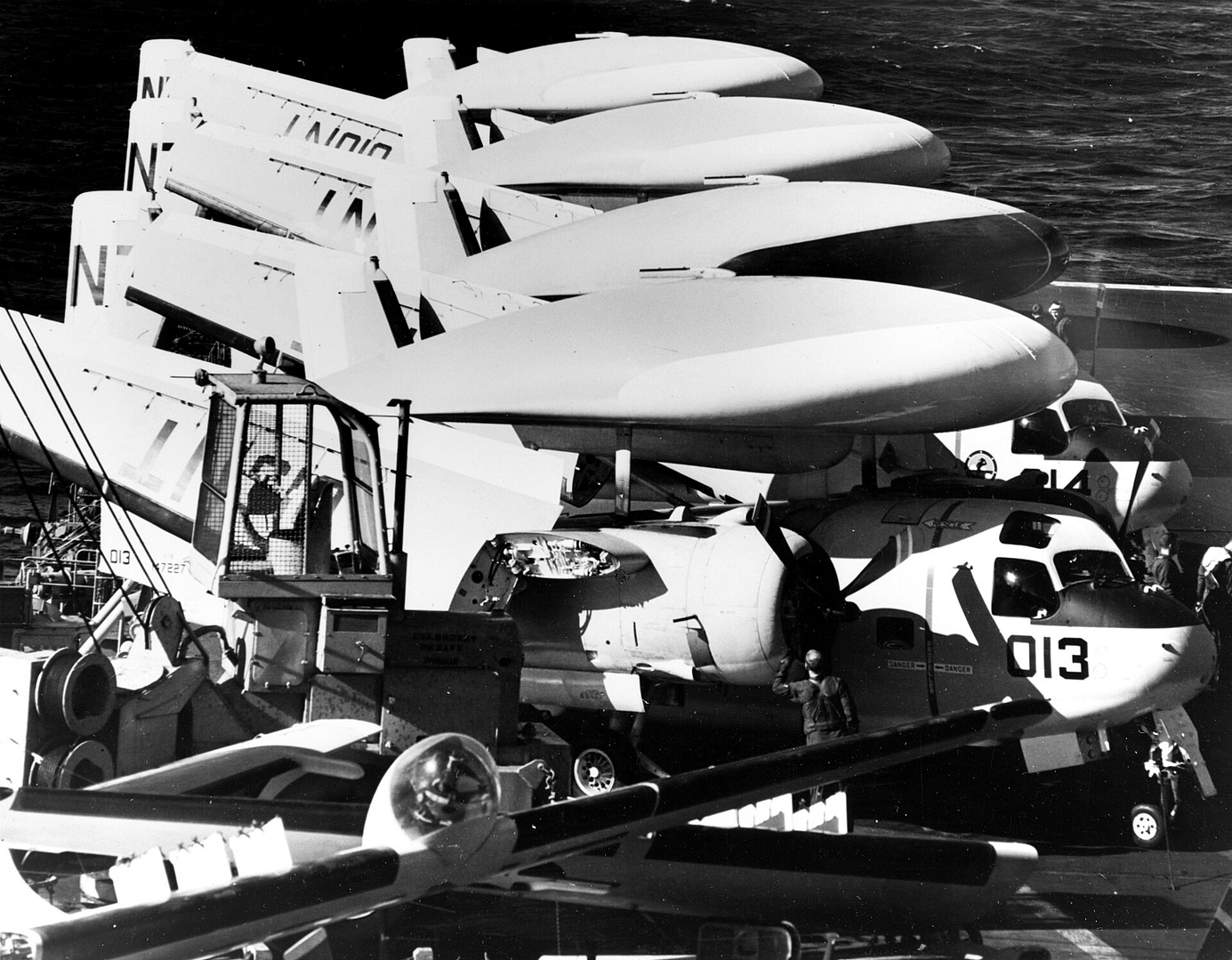 Four Grumman E-1B Tracer AEW aircraft aboard USS Hornet, 1970. Photo: US Navy, public domain.
