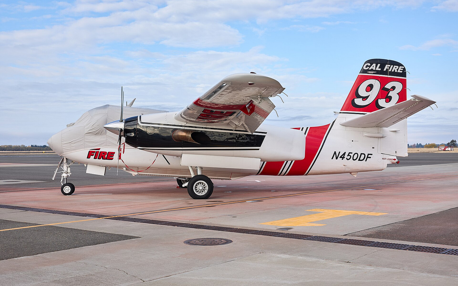 CAL FIRE Grumman S-2T air tanker at Chico, 2024. Photo: Frank Schulenburg / Wikimedia Commons (CC BY-SA 4.0).