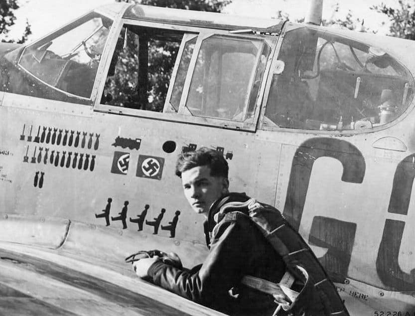 A wartime P-51B Mustang in European Theatre markings