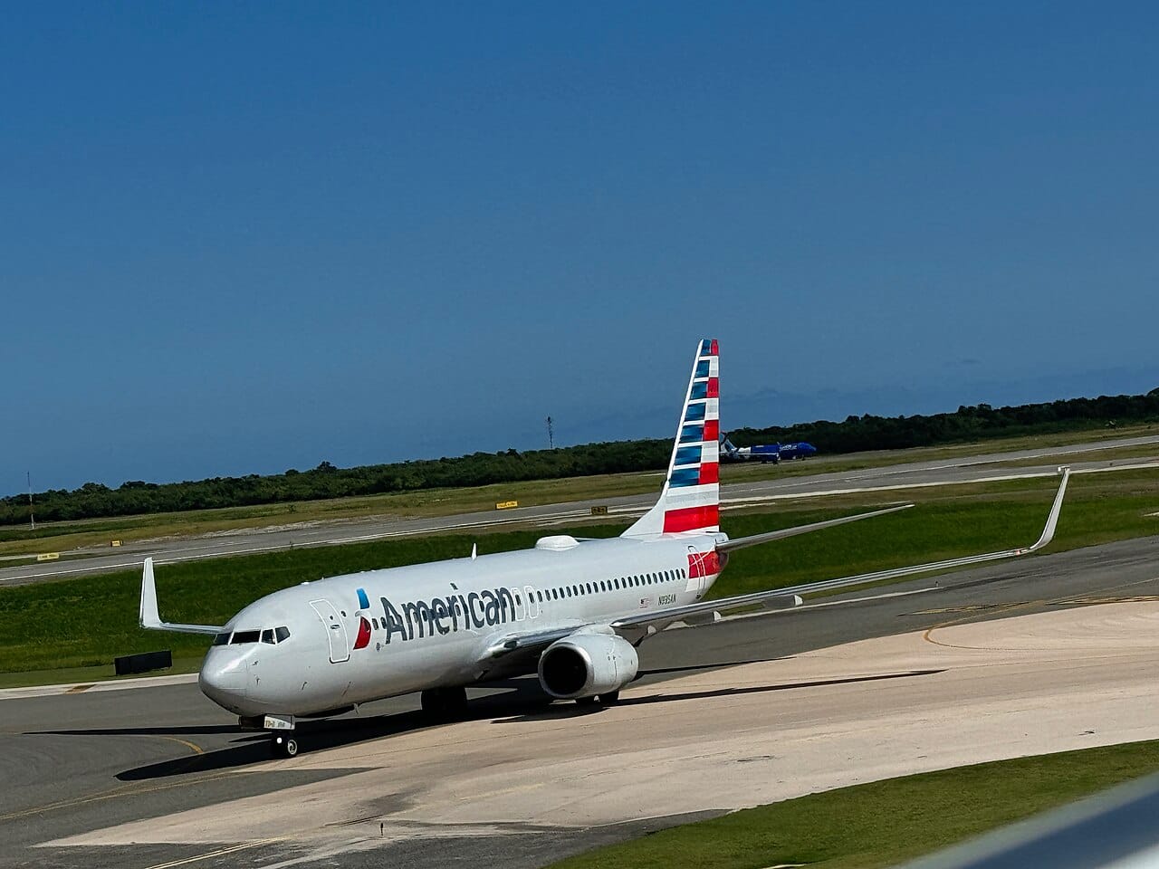 American Airlines Boeing 737-800