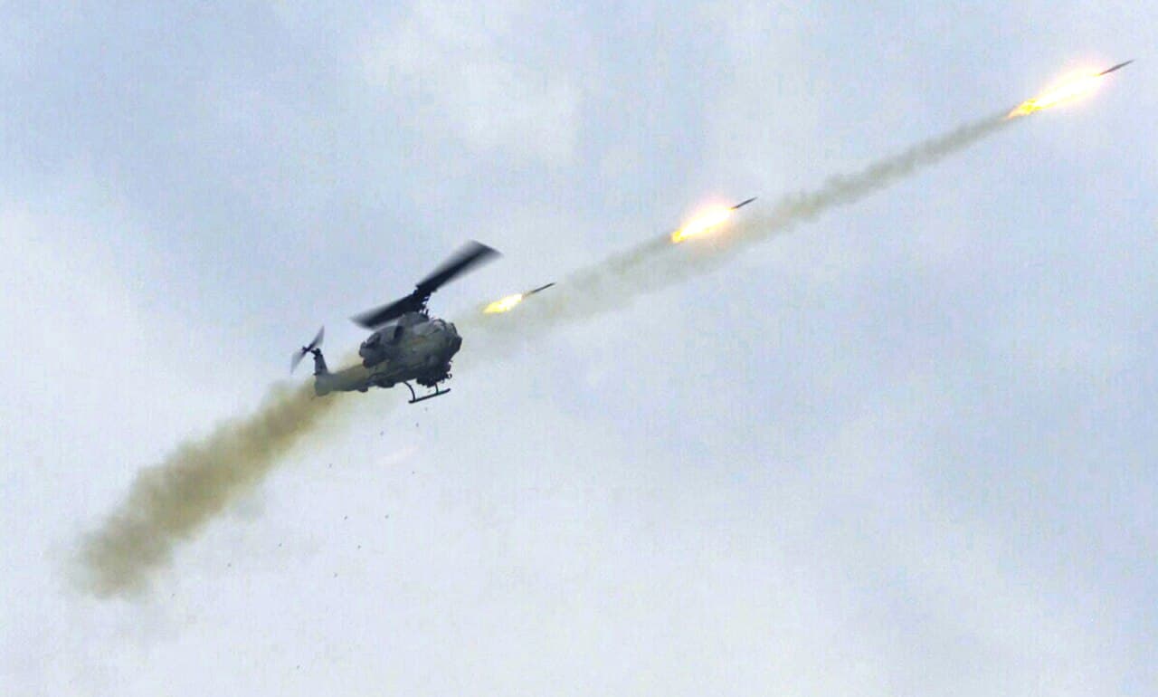 70mm rockets fired in flight