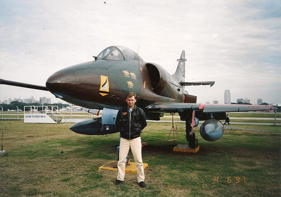 Argentine A-4 Skyhawk Falklands War veteran on display at Aeroparque museum, 1997