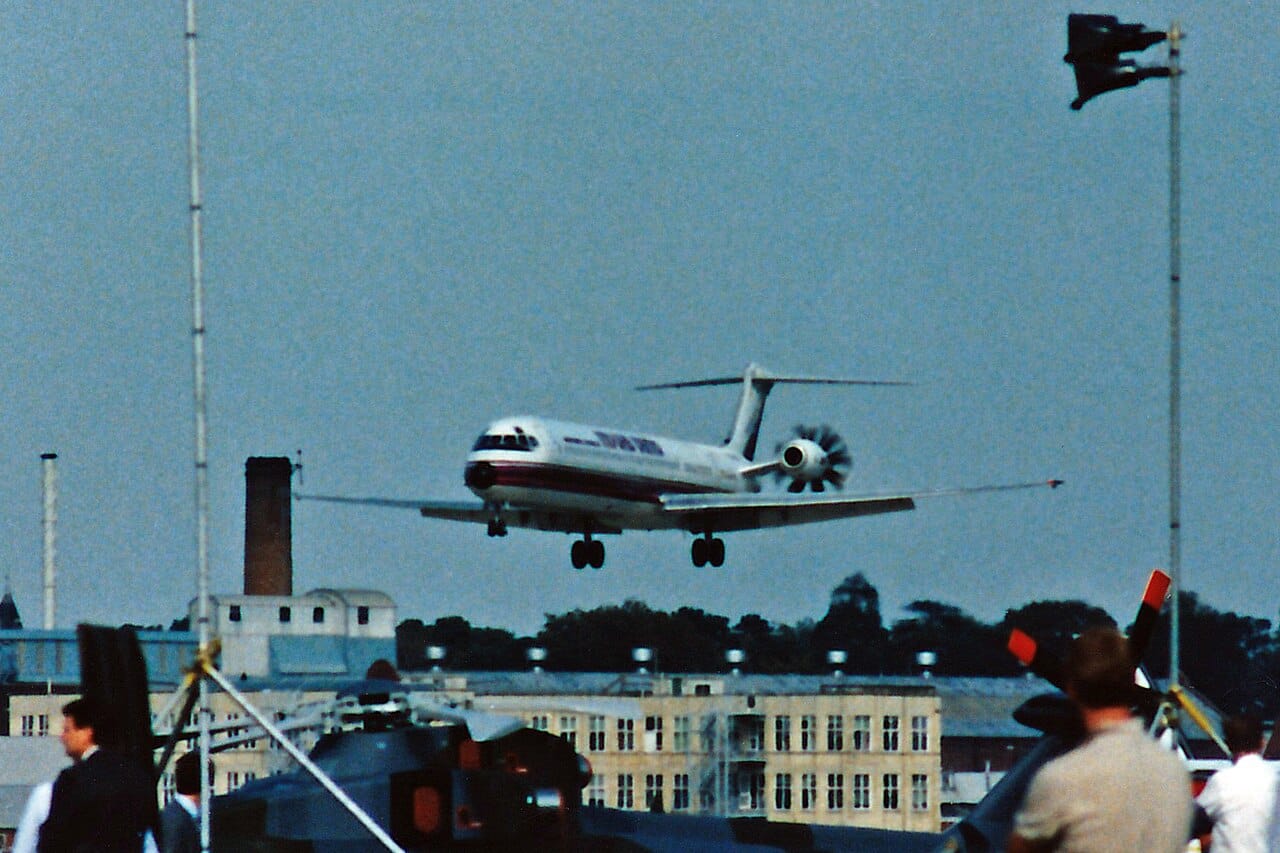 ge36-udf-unducted-fan-md-81-farnborough-1988