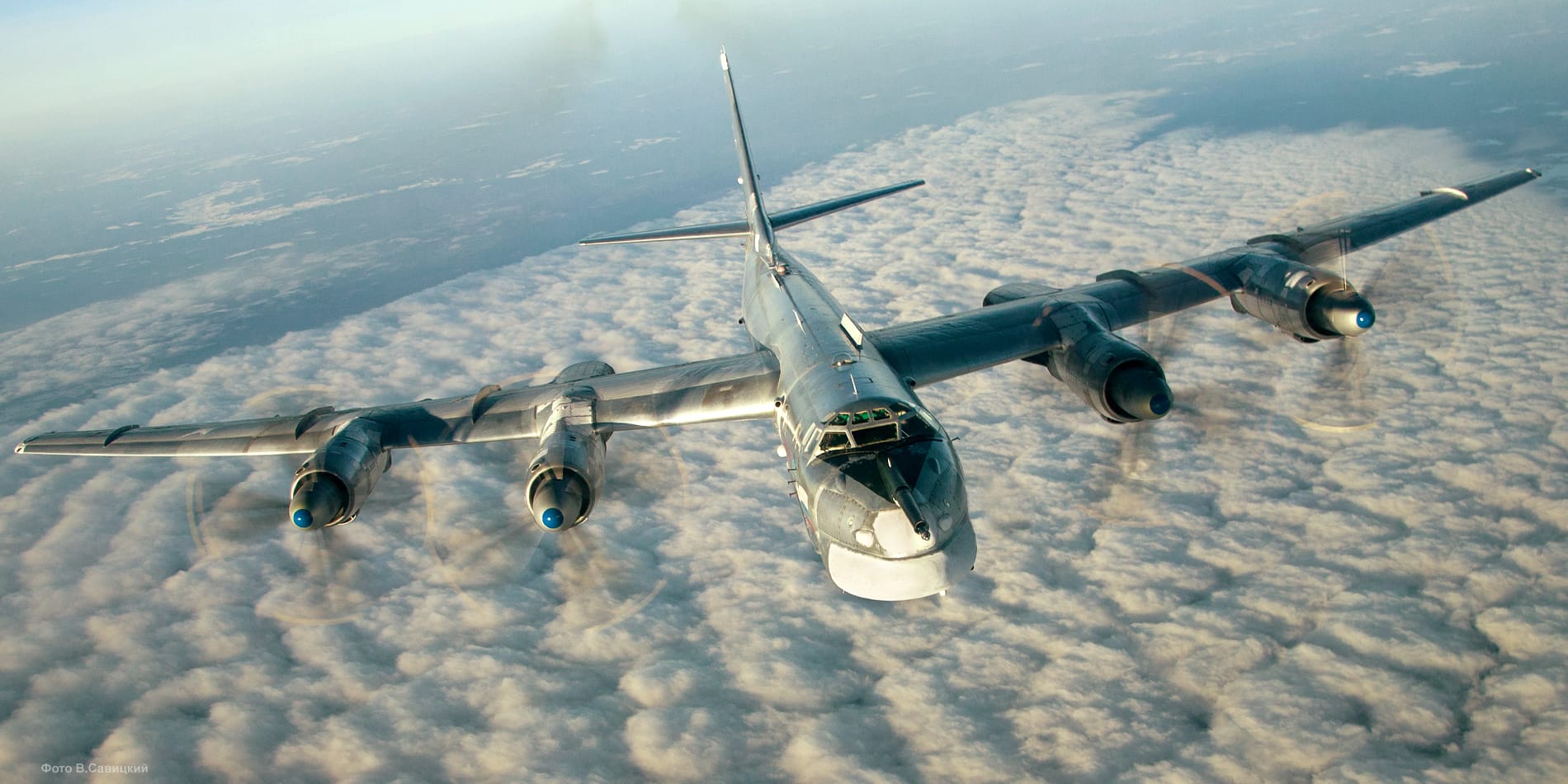 A Tupolev Tu-95 strategic bomber A Russian Tupolev Tu-95 strategic bomber