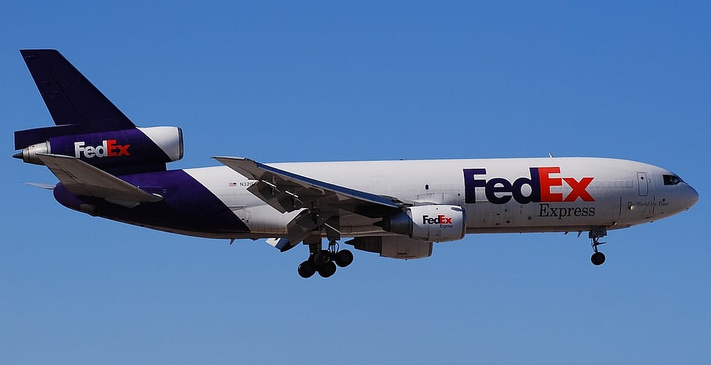 FedEx Express McDonnell Douglas DC-10 cargo jet