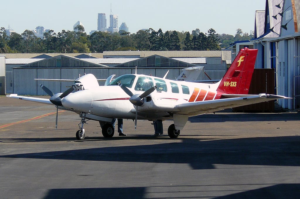 Beechcraft Baron 58 conventional twin