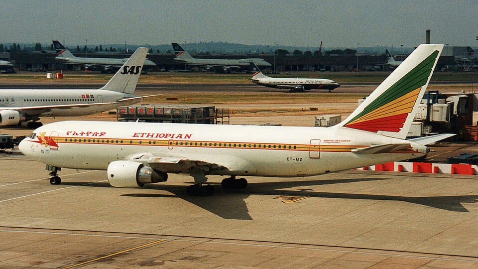 Ethiopian Airlines Boeing 767 ET-AIZ Flight 961