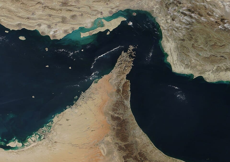 Asia’s Fuel Panic: Airlines Burning Cash as Oil Hits $195