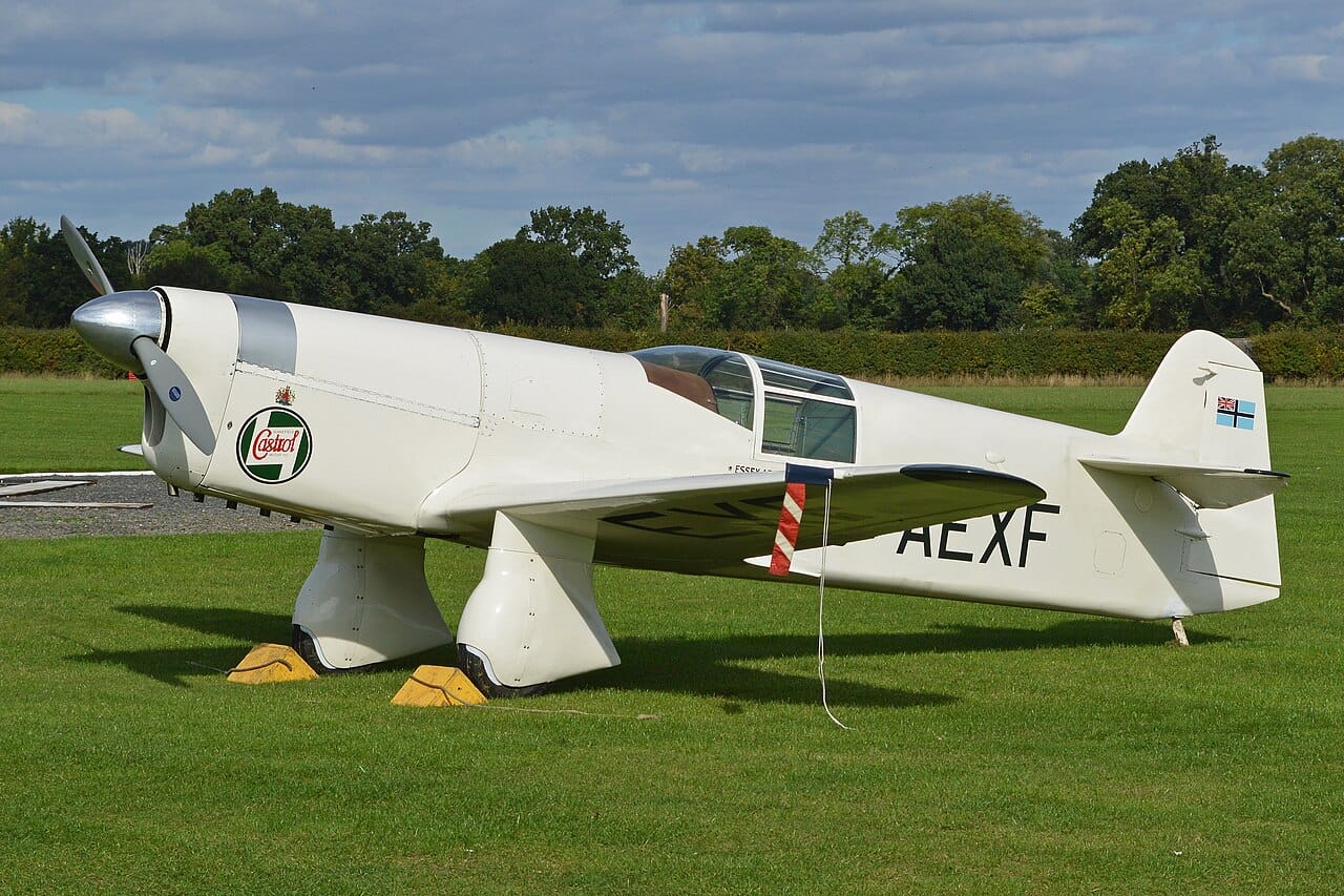 The Percival Mew Gull G-AEXF, Alex Henshaw&rsquo;s record-breaking racer