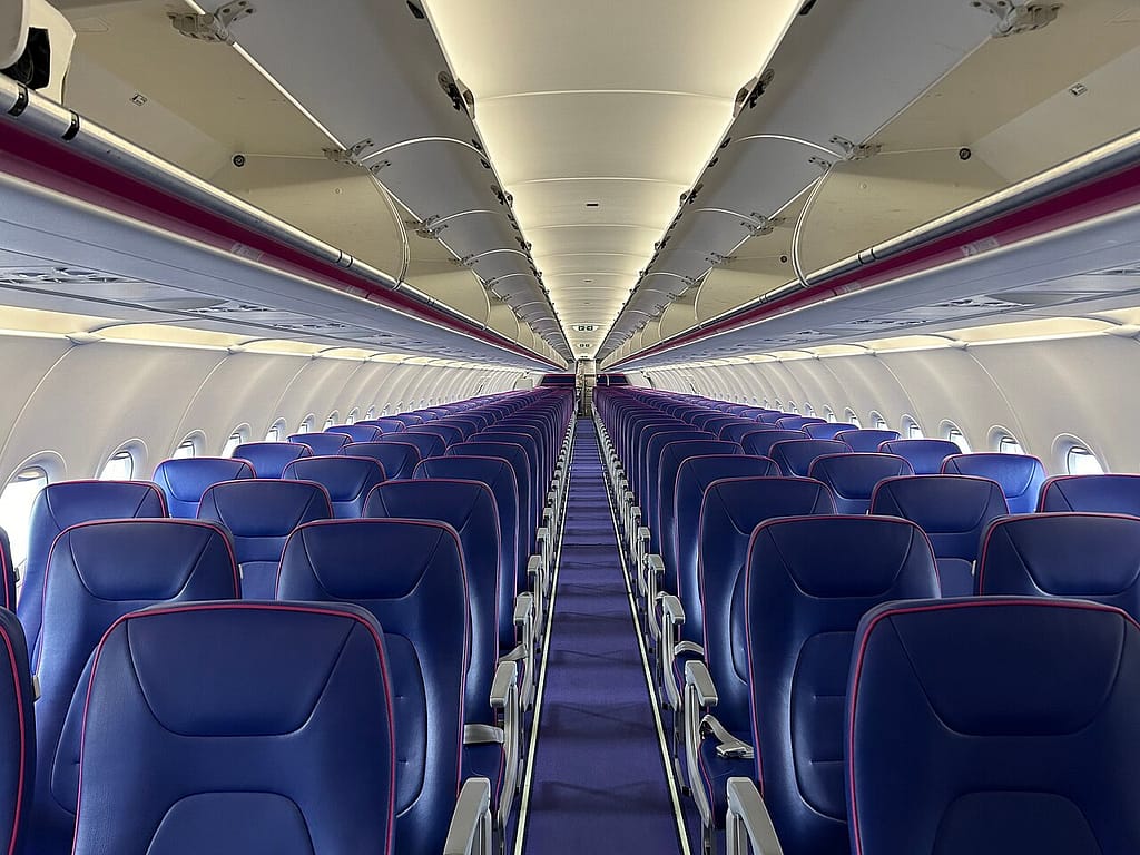 Wizz Air A321neo cabin
