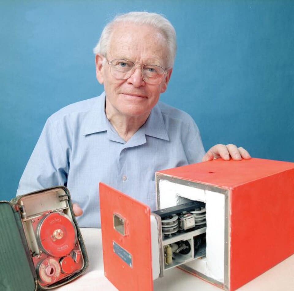 David Warren with his prototype flight recorder — the Australian inventor who created the black box concept in the 1950s