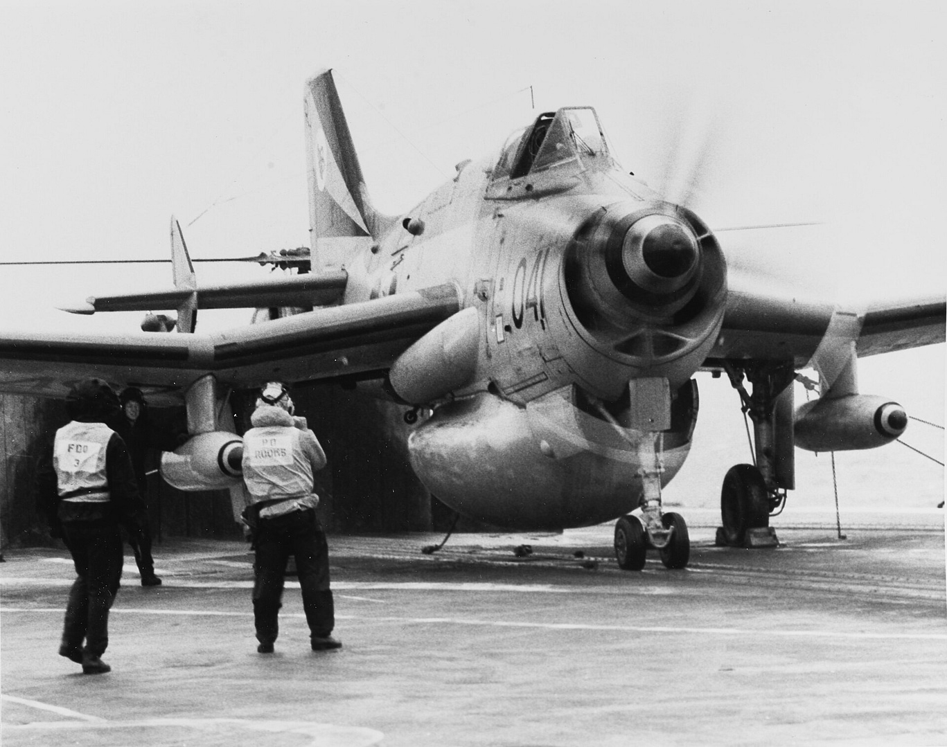 Fairey Gannet AEW.3 on the deck of HMS Ark Royal, 1978. Photo: via Wikimedia Commons (Public Domain Mark).