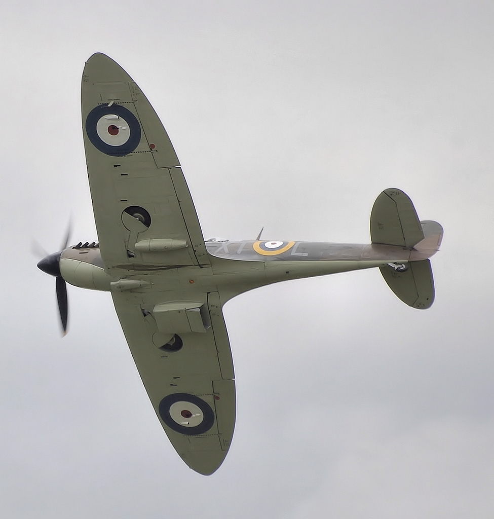 Supermarine Spitfire banking in flight showing its elliptical wings