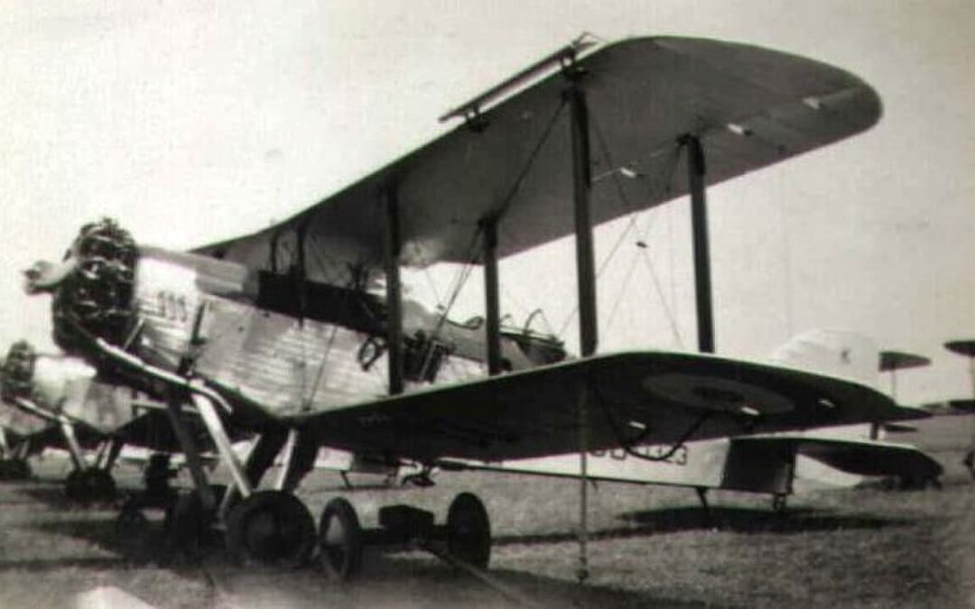The Biplanes That Flew Over Everest