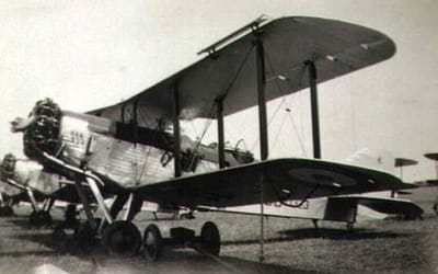 The Biplanes That Flew Over Everest