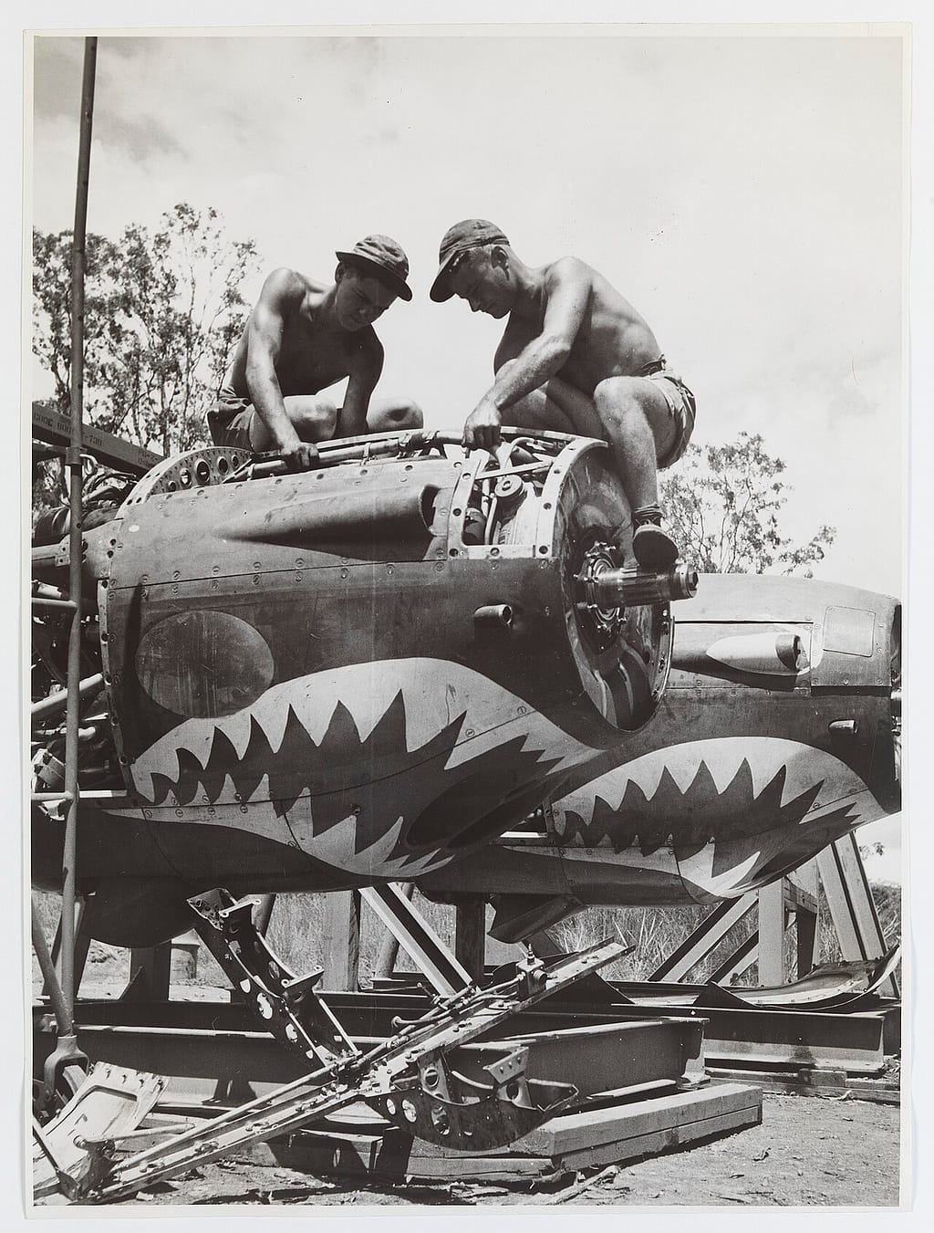 P-38 ground crew in New Guinea