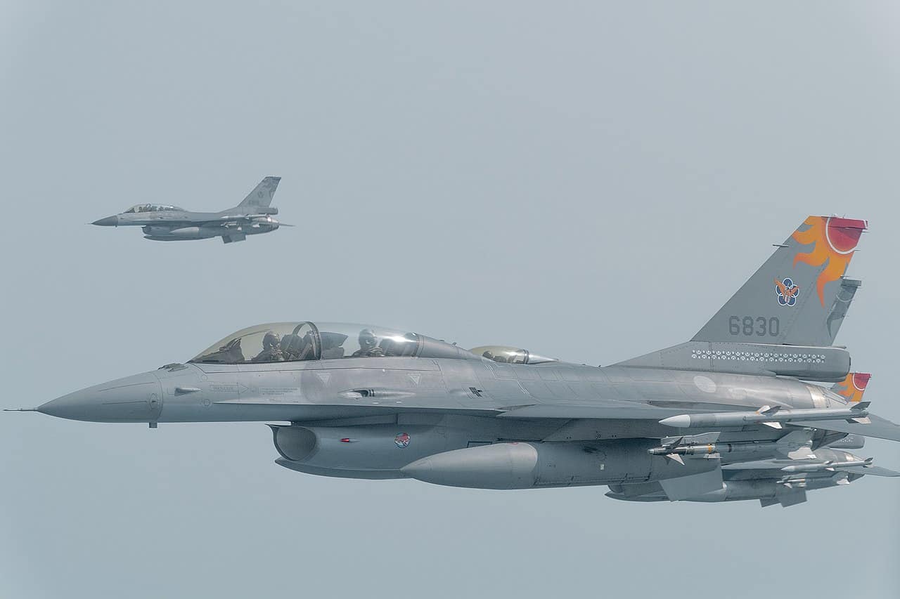 Taiwan’s First F-16V Block 70 Jets Head Home Republic of China Air Force F-16 fighters in flight
