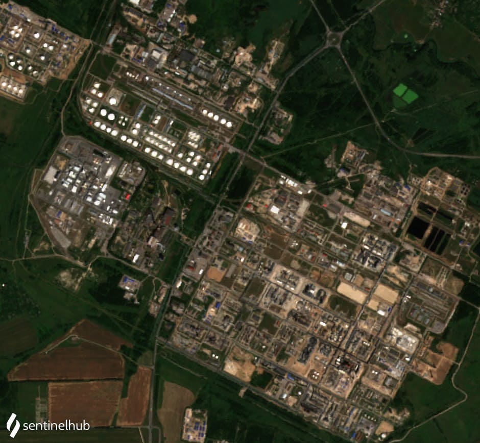 Satellite image of the Lukoil NORSI refinery at Kstovo, Nizhny Novgorod Oblast