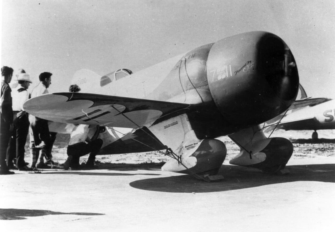 gee-bee-r-1-super-sportster-nr2100-racer-11