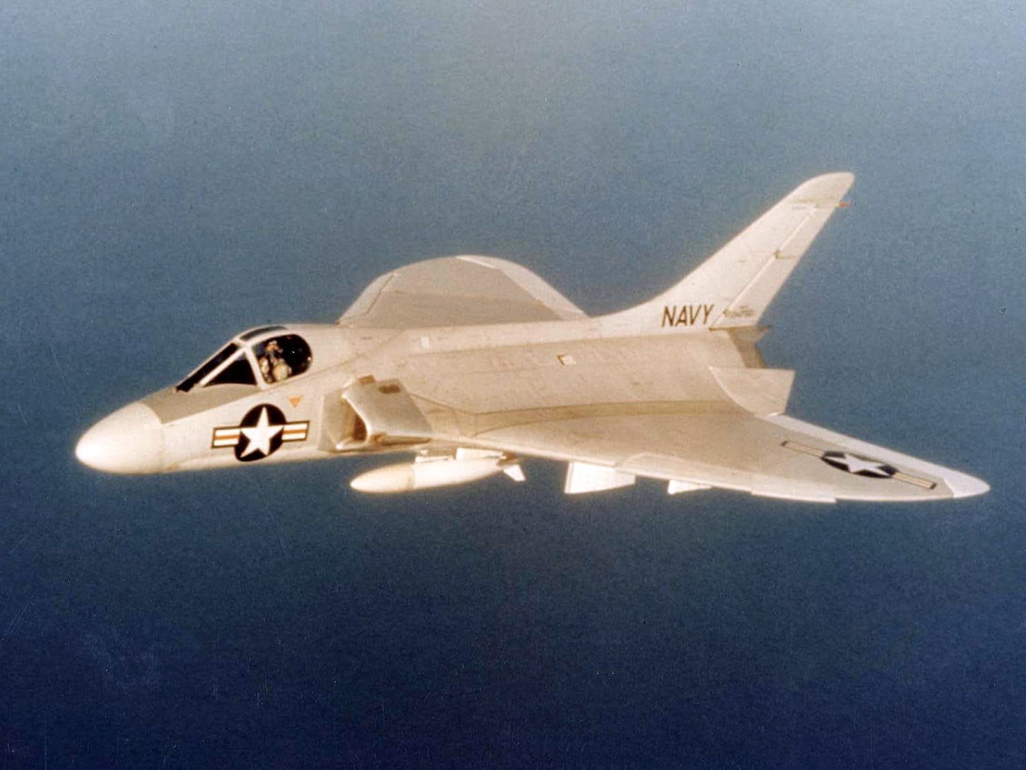 Douglas F4D-1 Skyray in flight