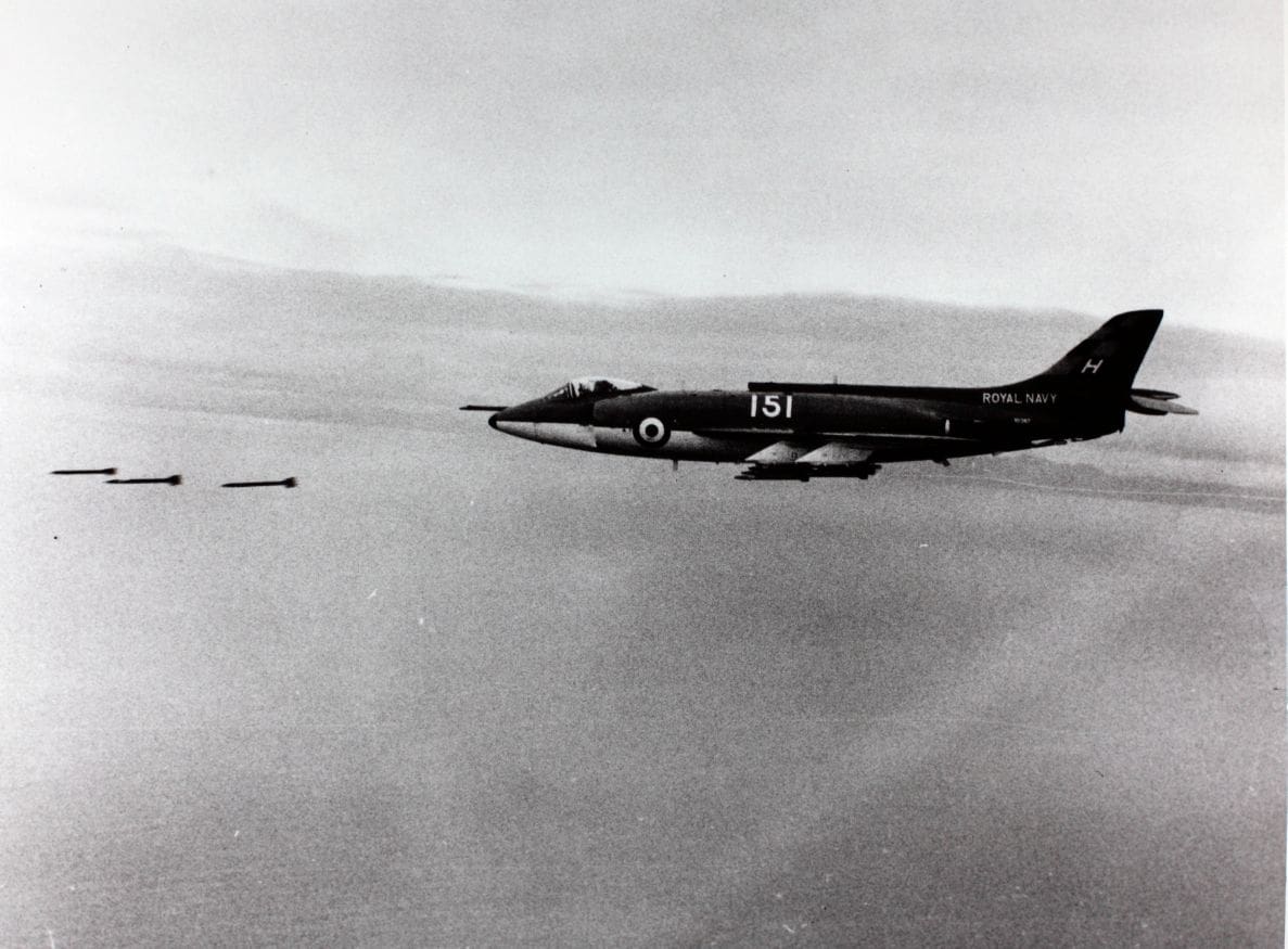 supermarine-scimitar-royal-navy-featured